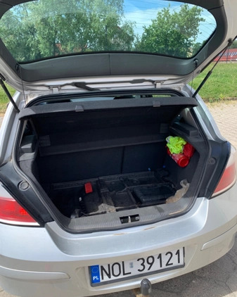 Opel Astra cena 10000 przebieg: 323000, rok produkcji 2006 z Płock małe 254